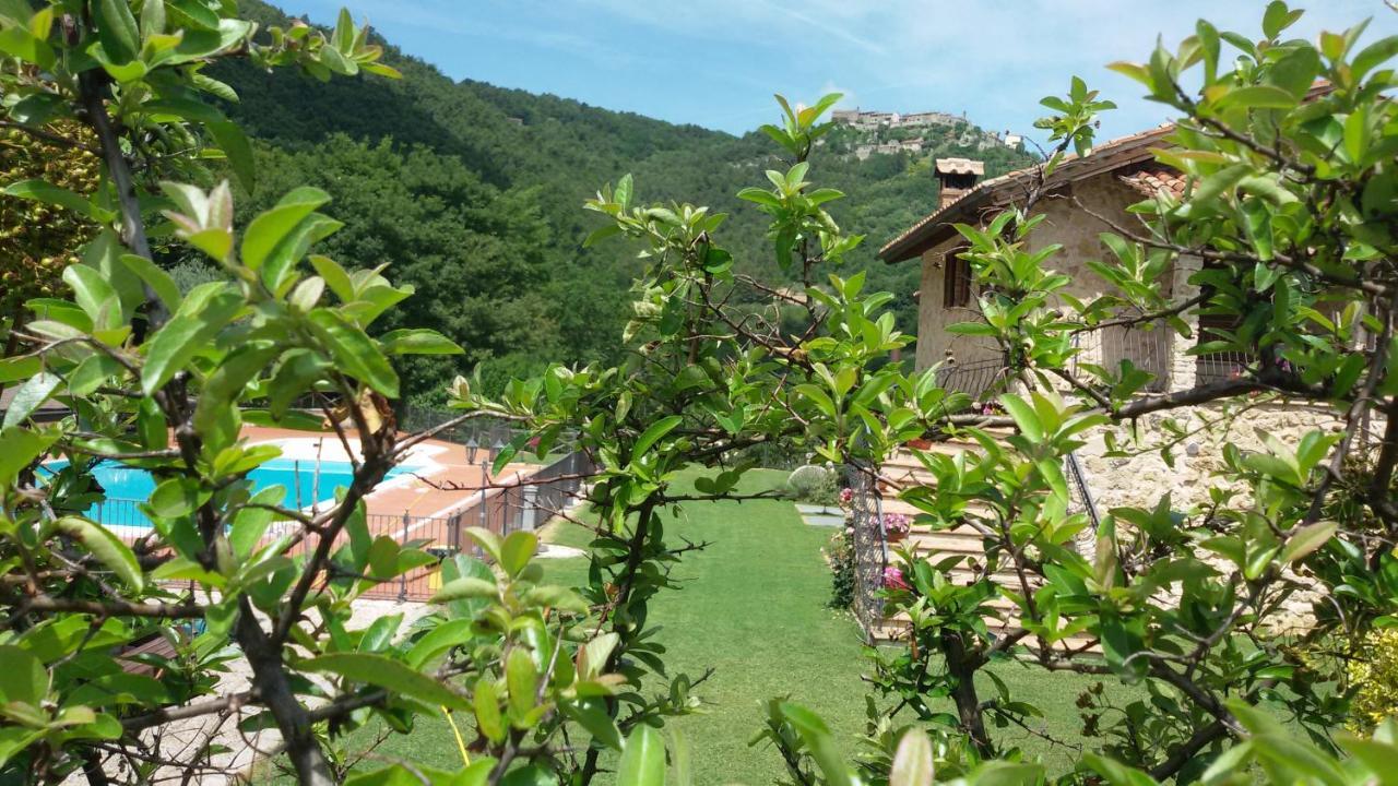 Agriturismo Isola Verde Sant'Urbano Exterior photo